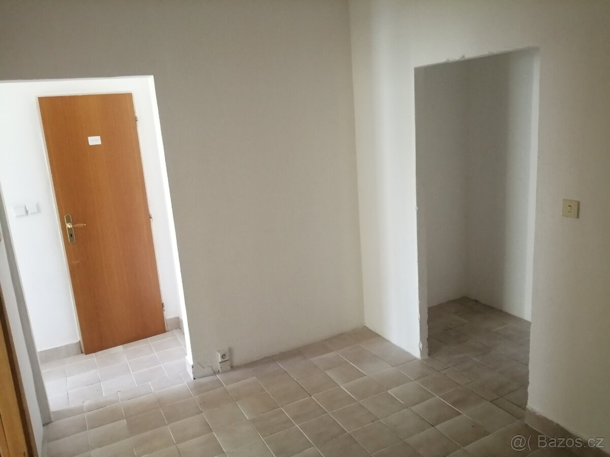 Prodej 3+1 Bystrc, ul. Kuršova, 75 m2, lodžie, šatna - 14