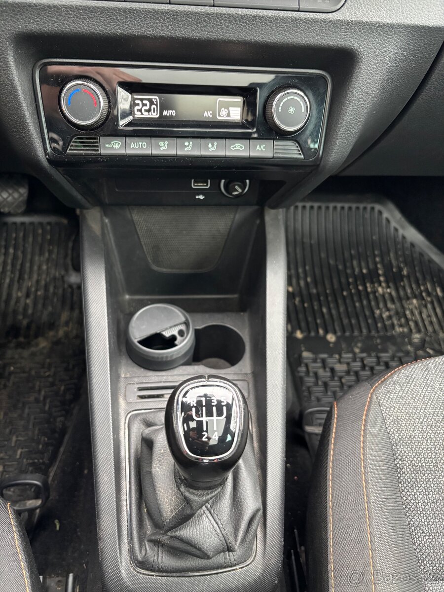 Škoda Fabia 3 1.0 Tsi Clever Kombi - 14