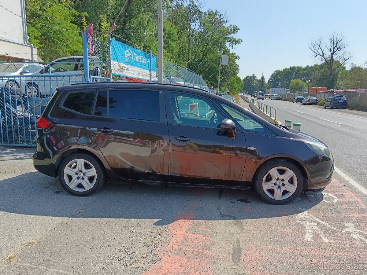 opel zafira - 14
