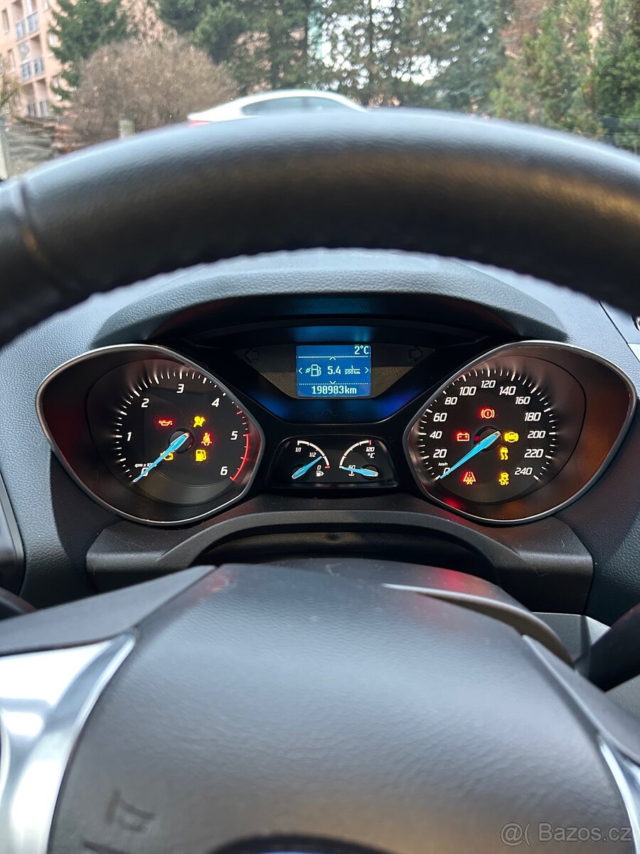 Ford C-Max 1.6 tdci 70kW rok 2012 - 14