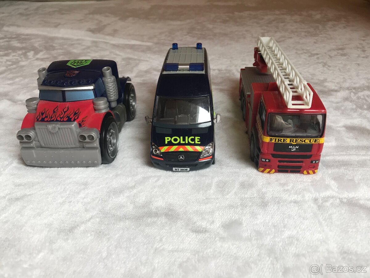 Dětské hračky, nádobí, knihy a jiné - 14