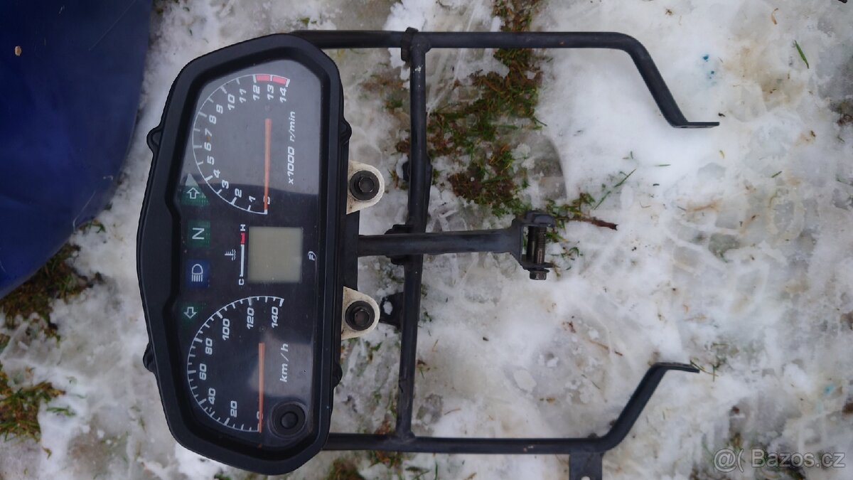 Honda Varadero 125 - 14