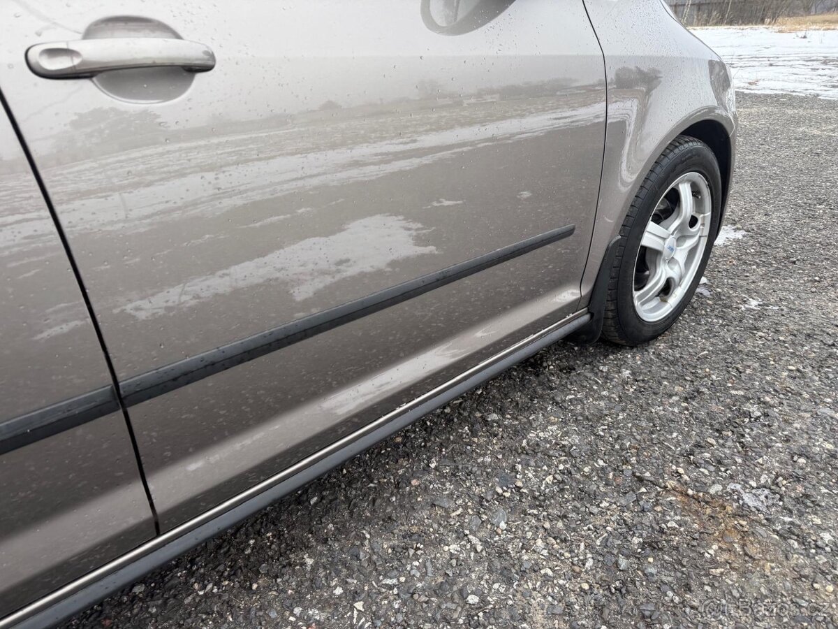 Volkswagen Golf Plus 1.6 TDI 66kw - 14