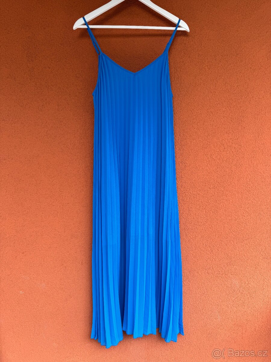 Dámské oblečení vel. S/M - 14