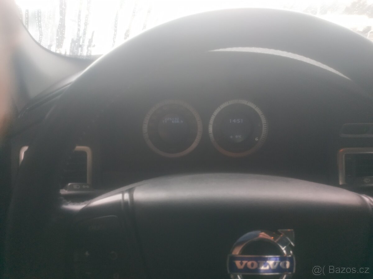 Prodám Volvo S80 D5 151 KW 2010 manuál - 14