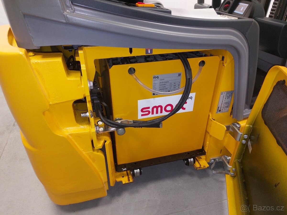 Elektrický tříkolový vozík EFG 215 / záruka - 14