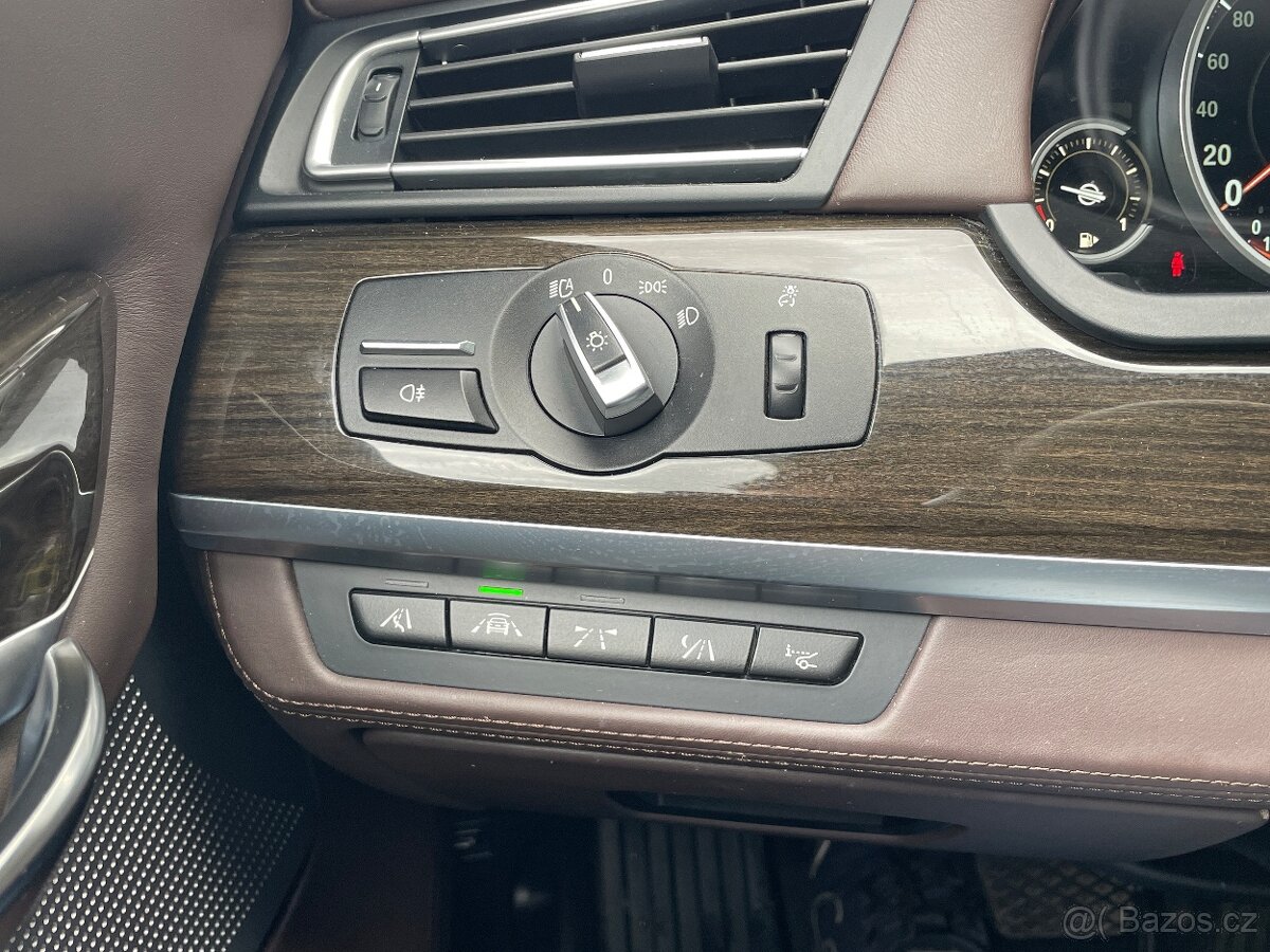BMW 750D xdrive - 14