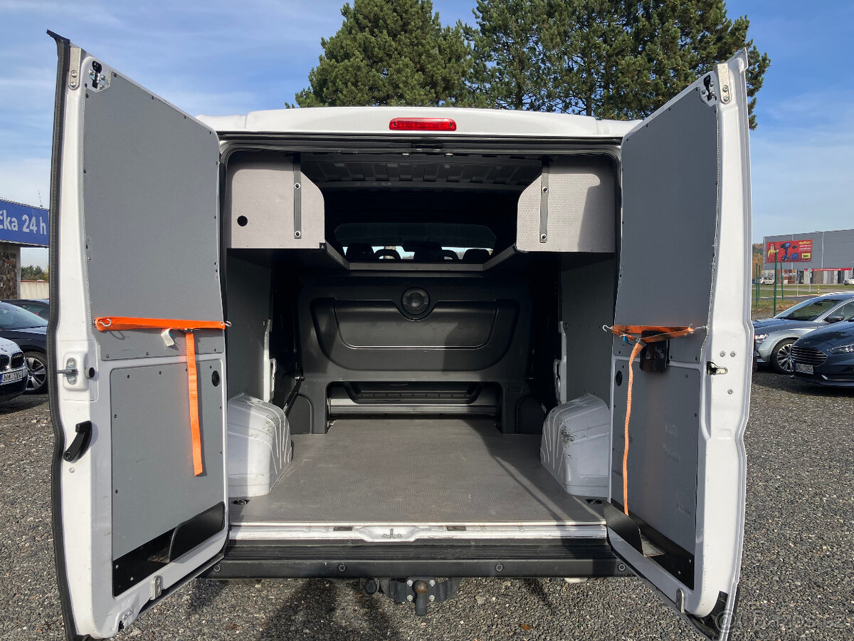 OPEL MOVÁNO 2,2 103 KW TAŽNÉ L2 7 MÍST - 14