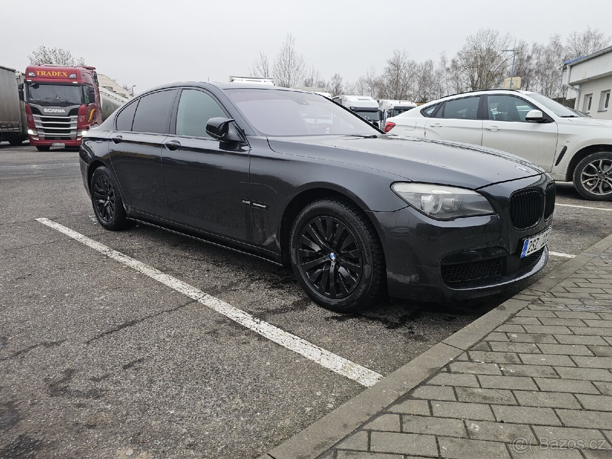BMW 750i Xdrive M-paket - 14