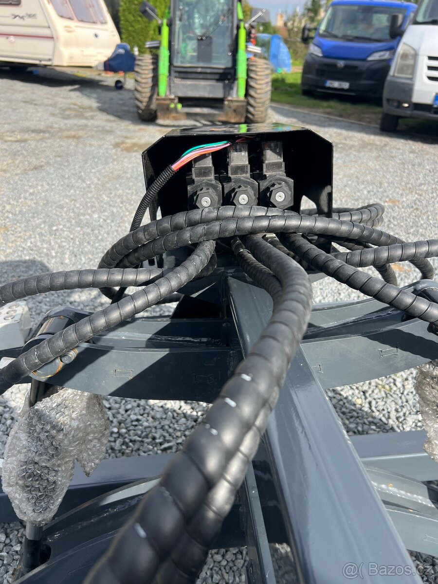 grejdr noví na smykový nakladač ovládání elektrické 12 v - 14