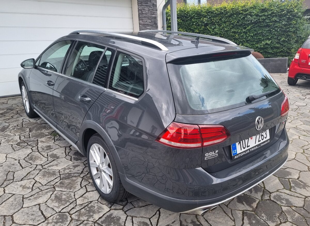 VW Golf Alltrack 2.0 TDI DSG 4Motion - 14