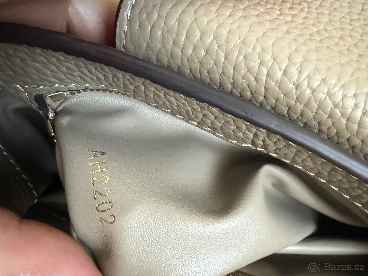 Kabelka Louis Vuitton capucines BB taurilon leather galet - 14