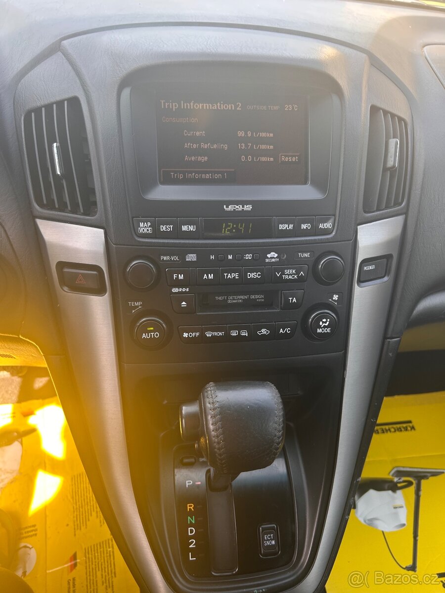 Lexus RX 300 4x4 3.0i 148kW klima tažné - 14