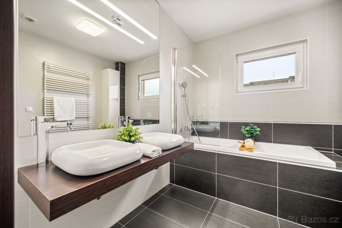 Nádherný rodinný dům 4+kk v Brandýse n. Labem - 14