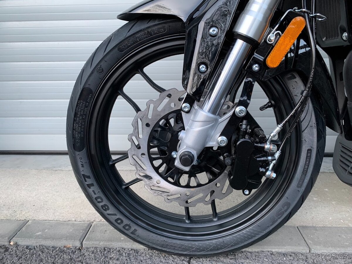 YUKI 125i Sport R NOVINKA - 14