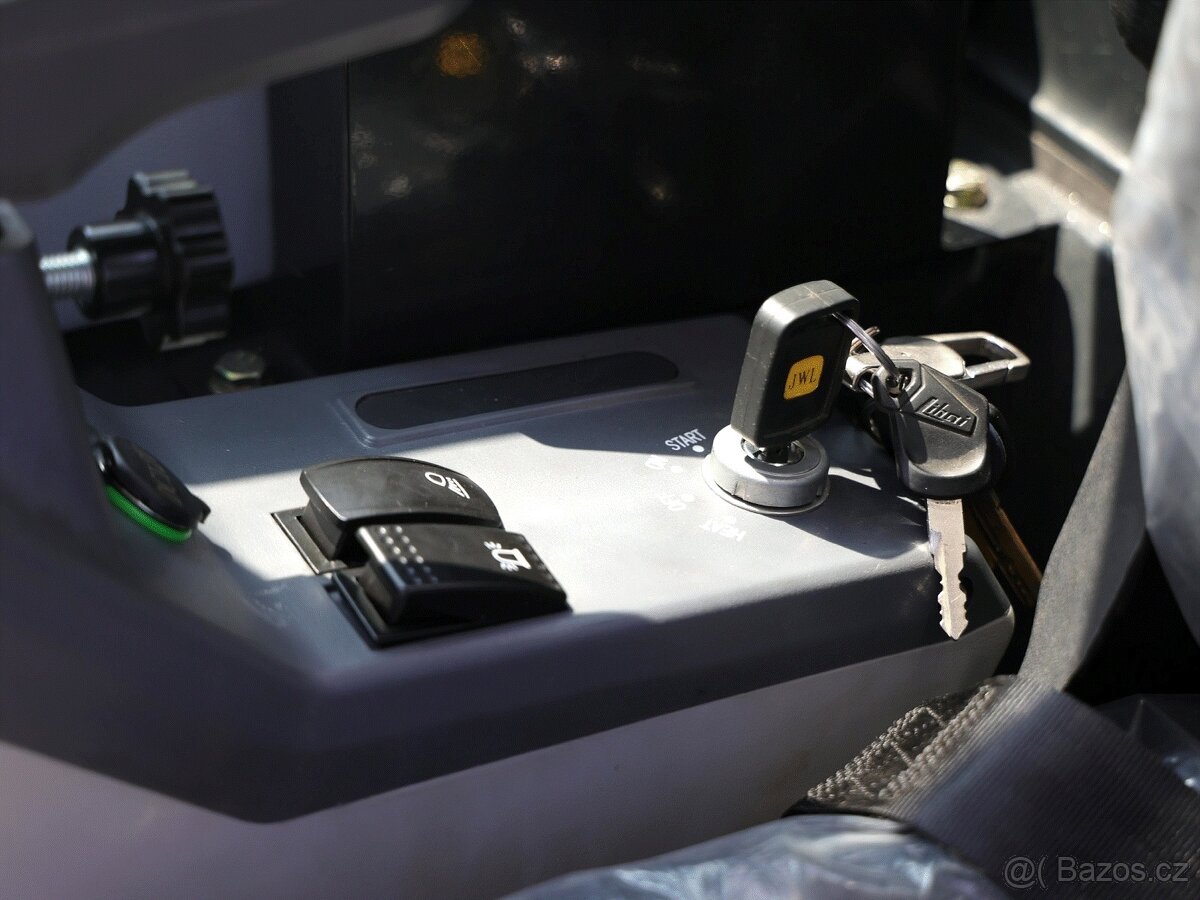 Minibagr Gorila G27SE PRO CAB - Sleva akce 59.000,- - 14