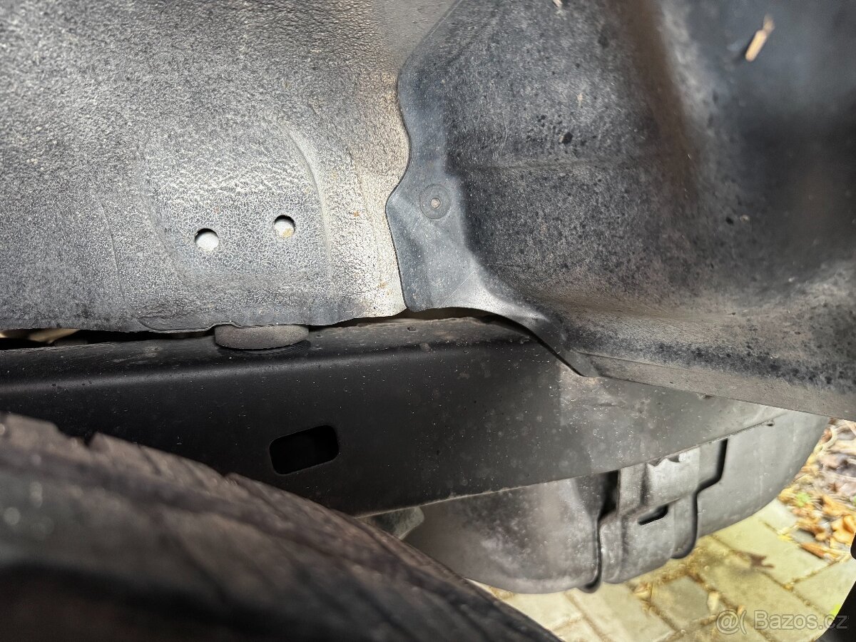 Toyota Land Cruiser 95 3,0 TDi 92kw 4x4 dovoz Taliansko - 14