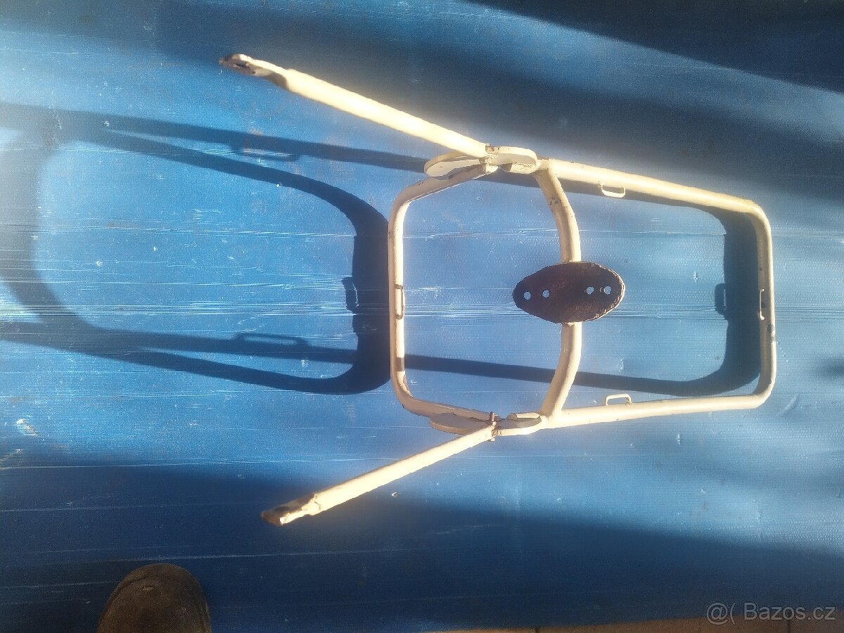 Zavazadlový sklopný nosič Jawa - 14