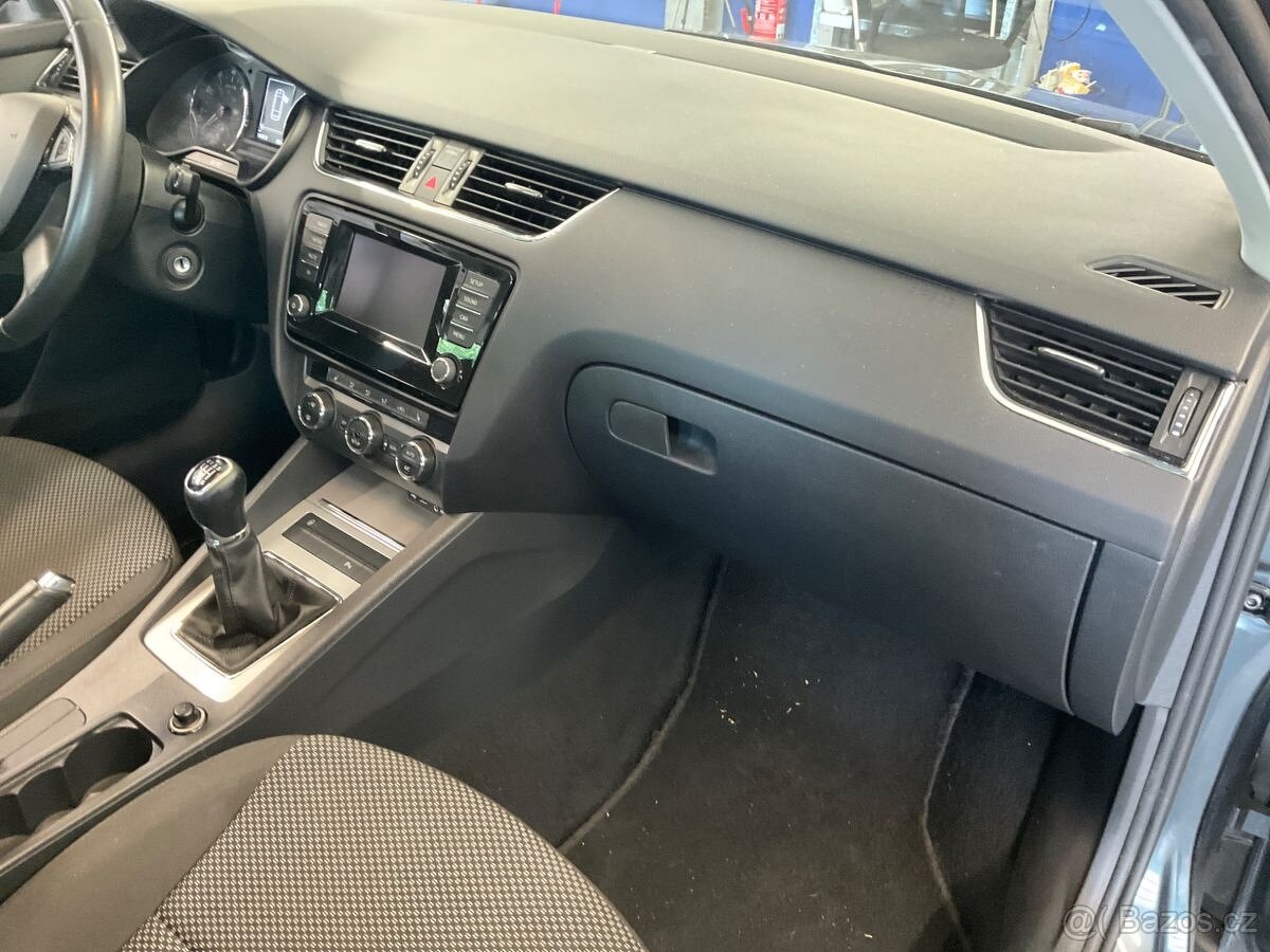 Škoda OCTAVIA combi 1.4Tsi 103KW 9/2014 147tkm PĚKNÁ VÝBAVA - 14