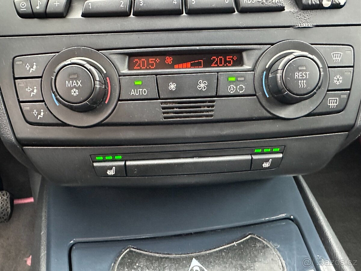 BMW Řada 1 1,6 116i Výhřev, 2.zónová klima - 14