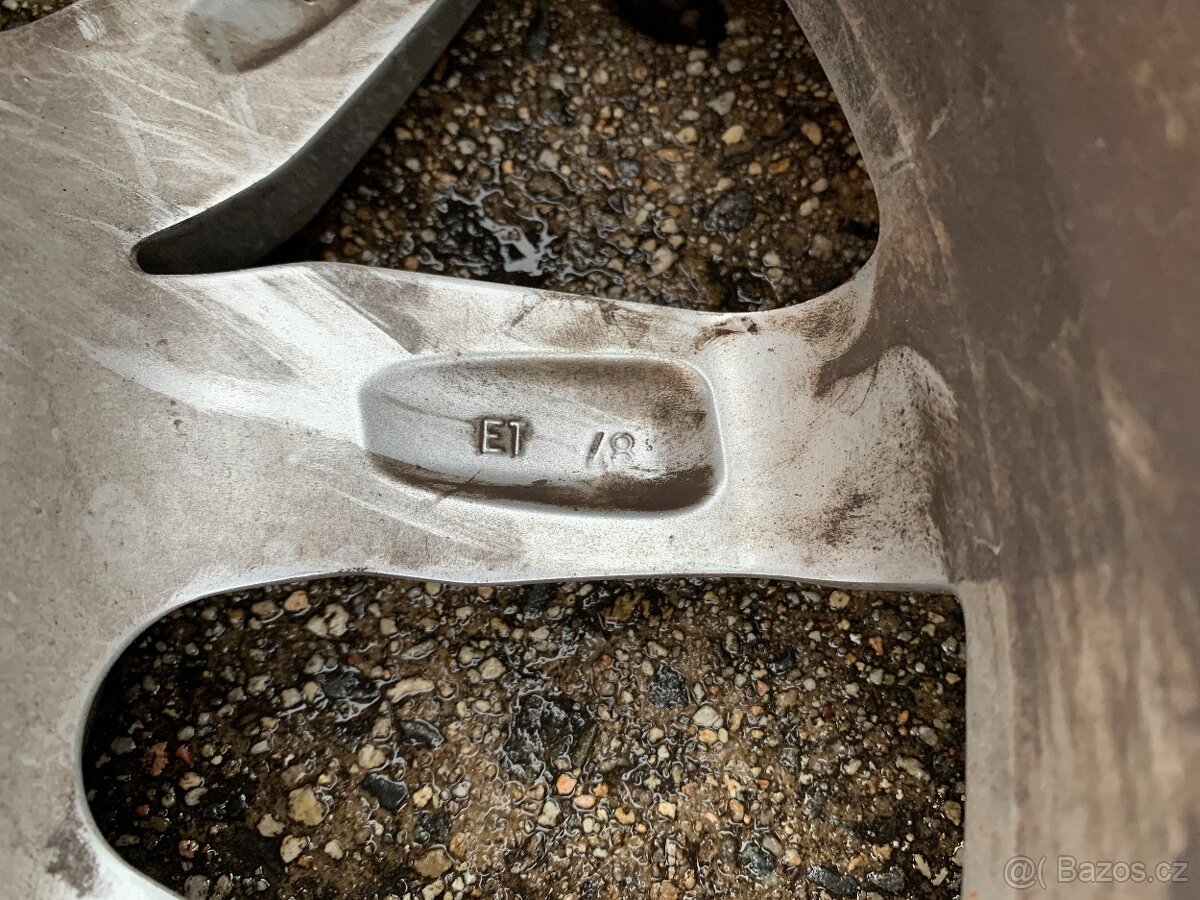 Alukola Mazda 8Jx18 H2 Dezent - 14