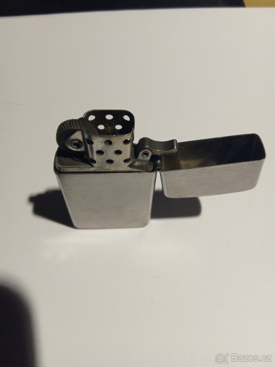 Zapalovac plus pouzdro - 14