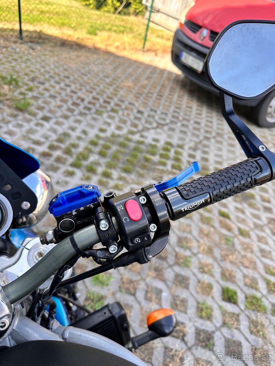 Triumph speed triple 955i - 14