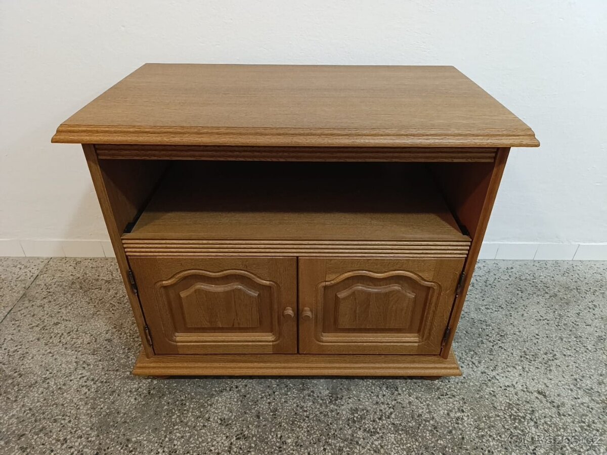 Rustikální komoda z masívu, Nábytek s 6 - 14