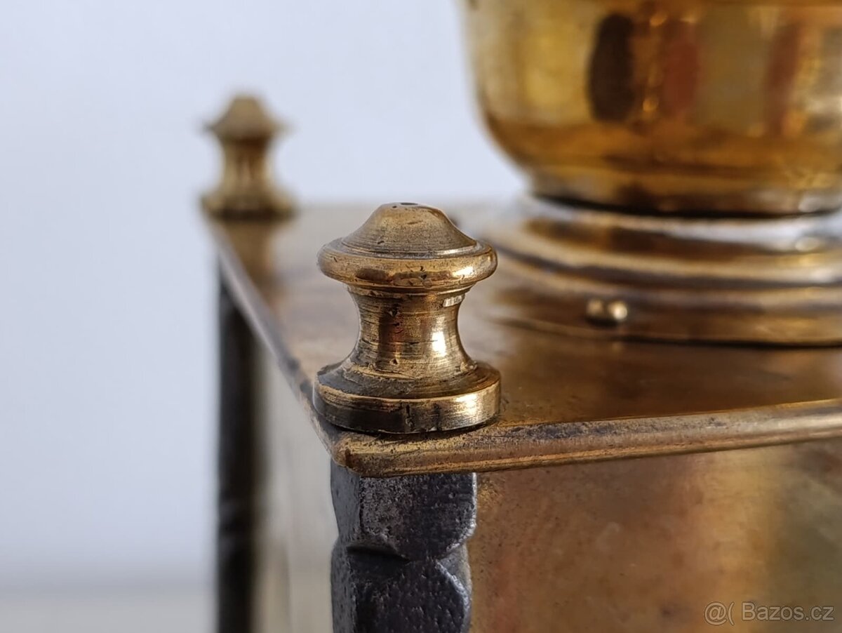 Krásný historický mosazný mlýnek na kávu, ručně kov.části - 14