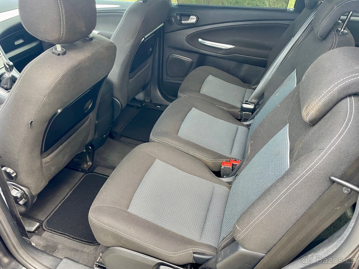 SLEVA Ford Galaxy Benzin 118 kW • 7 míst • TOP stav • 2012 - 14