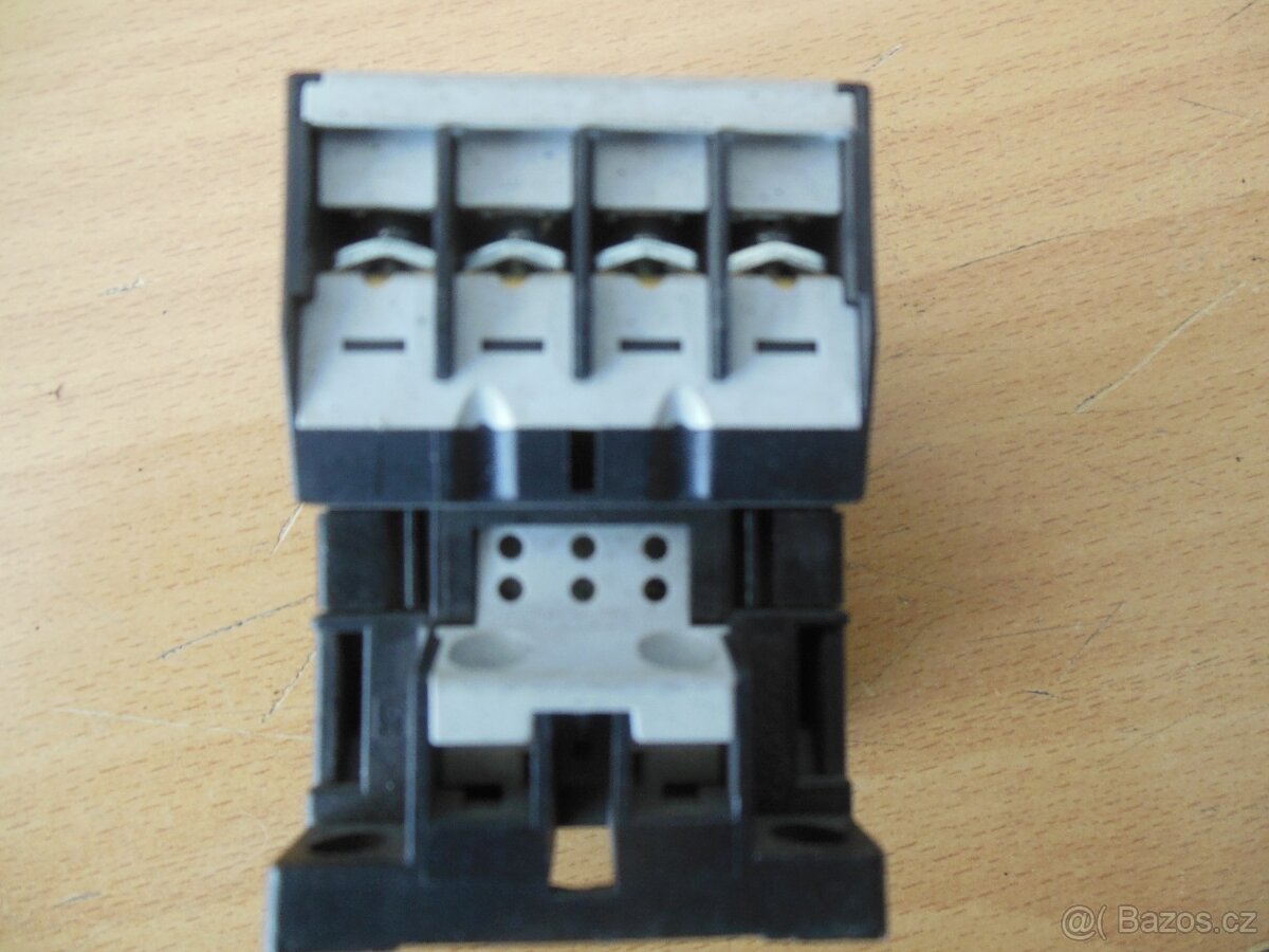 Motorová ochrana , stykače - 14