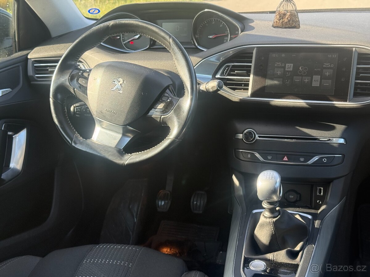 Peugeot 308 1,6 HDi 88 kW Allure spotřeba 3,8 l - 14