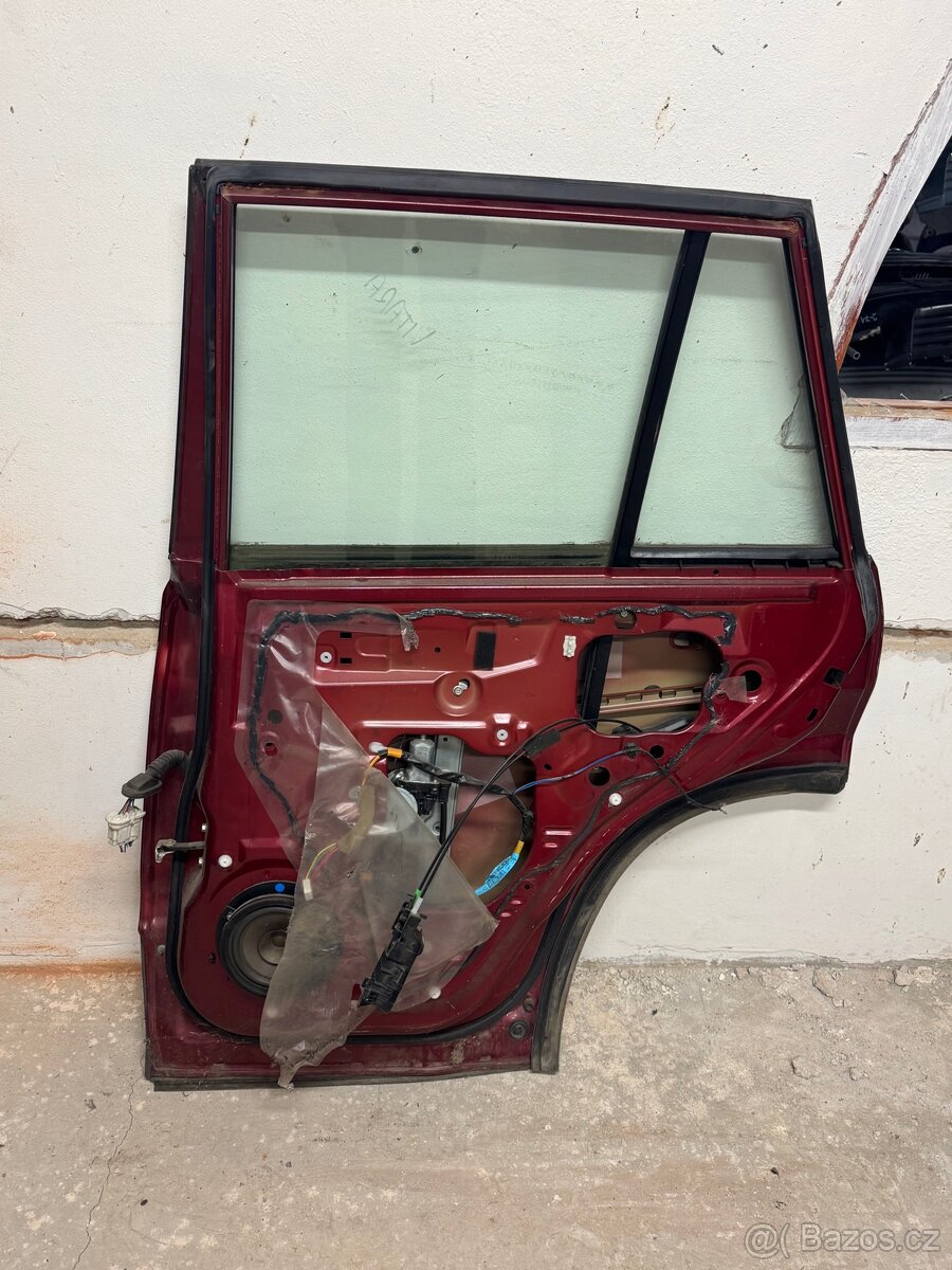 Suzuki Grand Vitara 3 2005-08, pravé dveře - 14