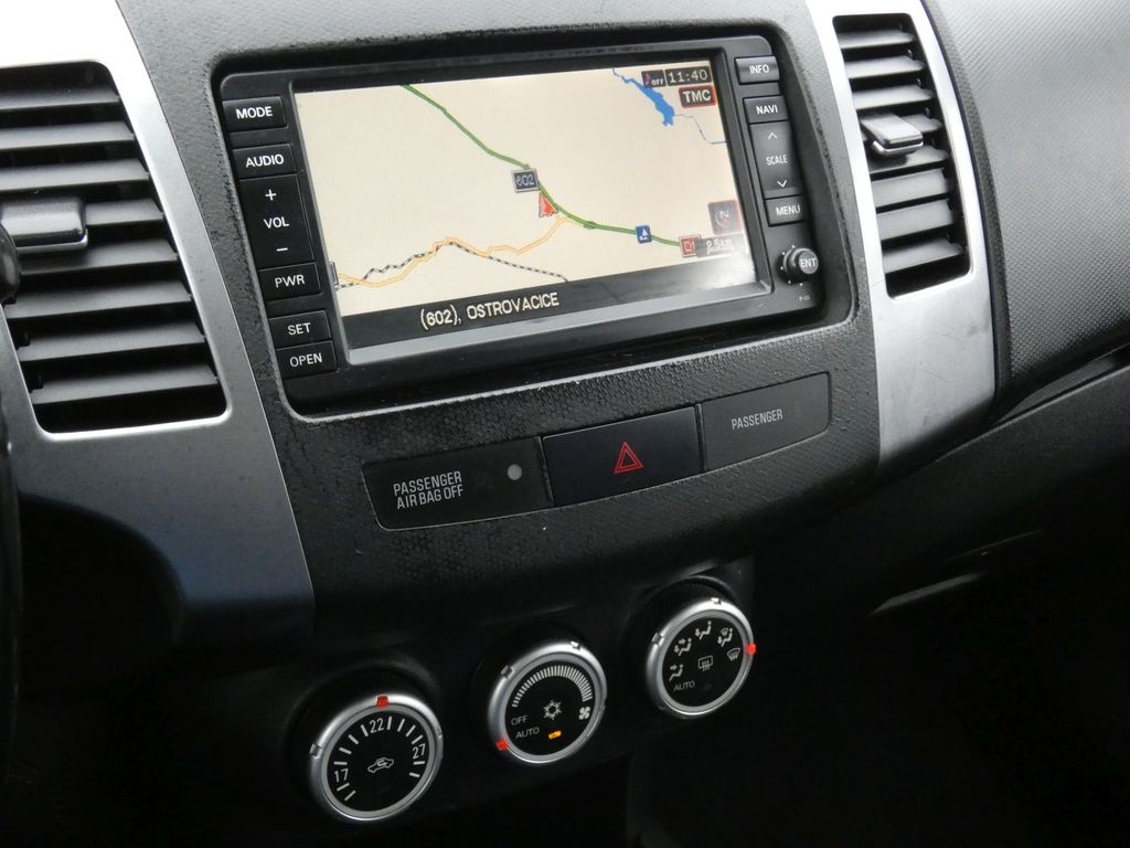 Peugeot 4007 2.2 HDI 7míst, 4x4, kůže - 14