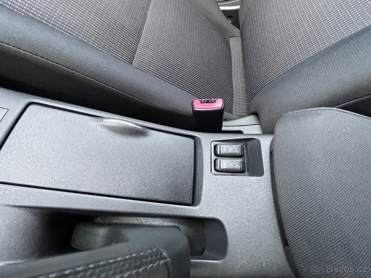 Mitsubishi Lancer Sport 1.6 benzin 86 Kw rv 2012 - 14