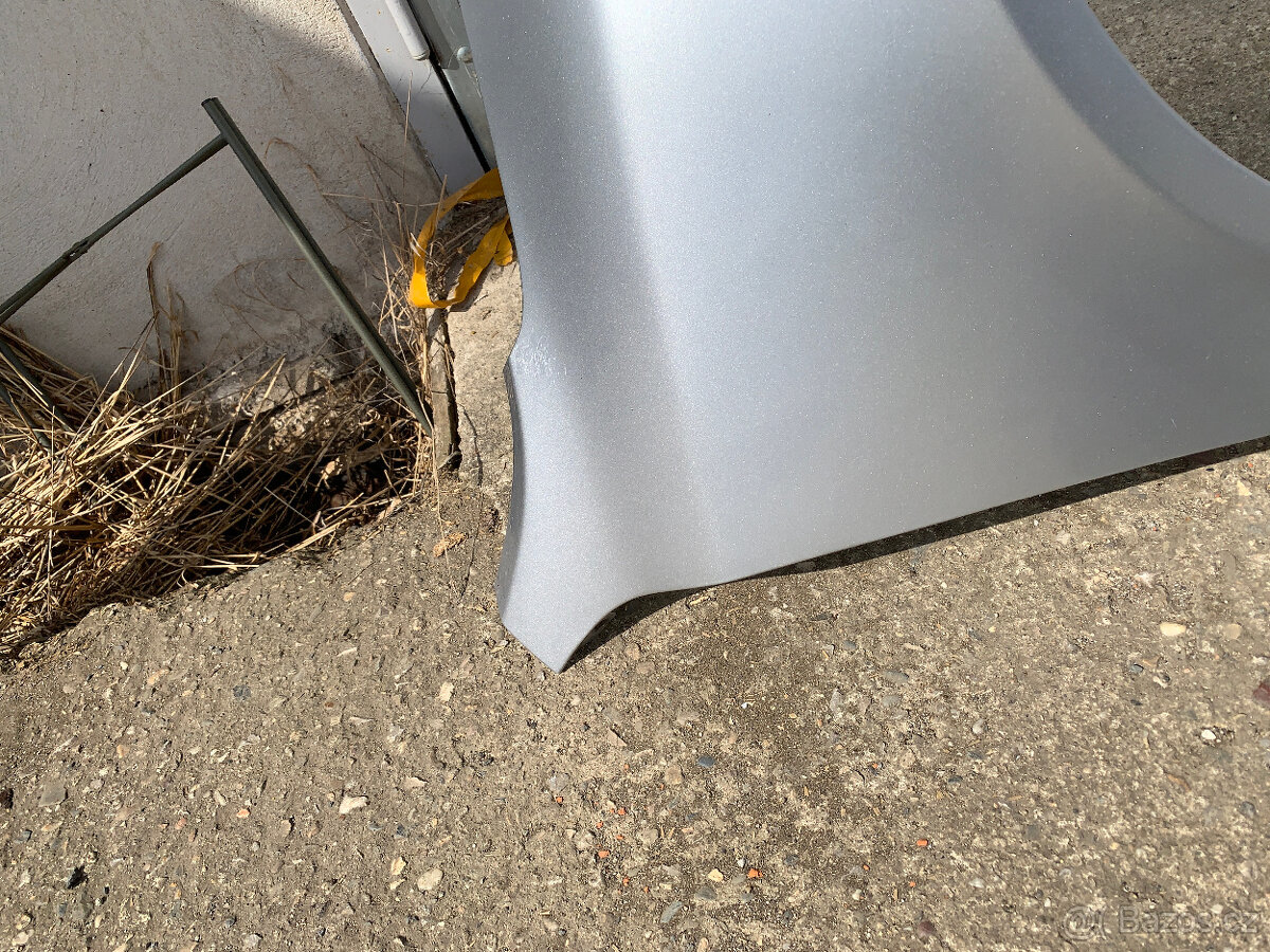 predni blatnik skoda octavia II 2 pravy stribrny - 14