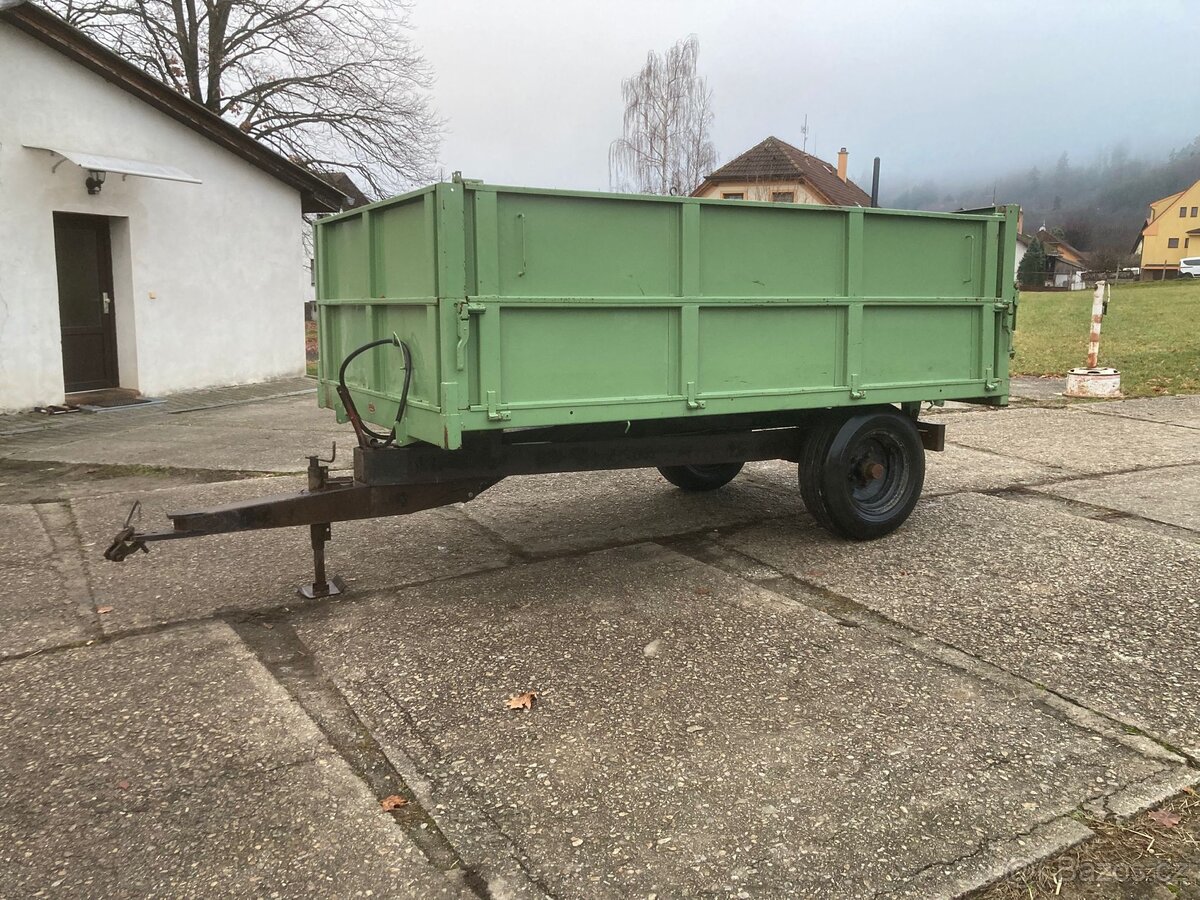 Přívěs za traktor sklopný - 14