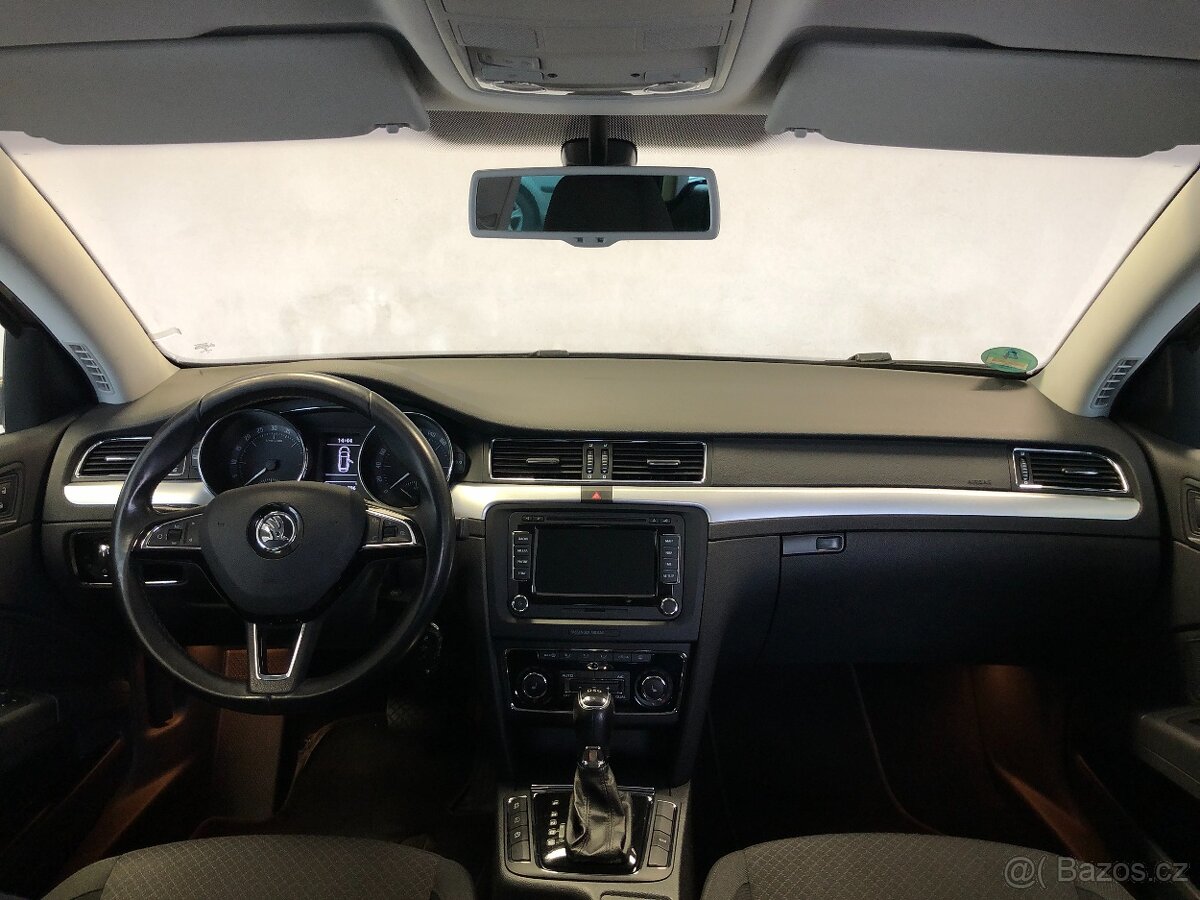 ŠKODA SUPERB COMBI 2.0TDI DSG - 14