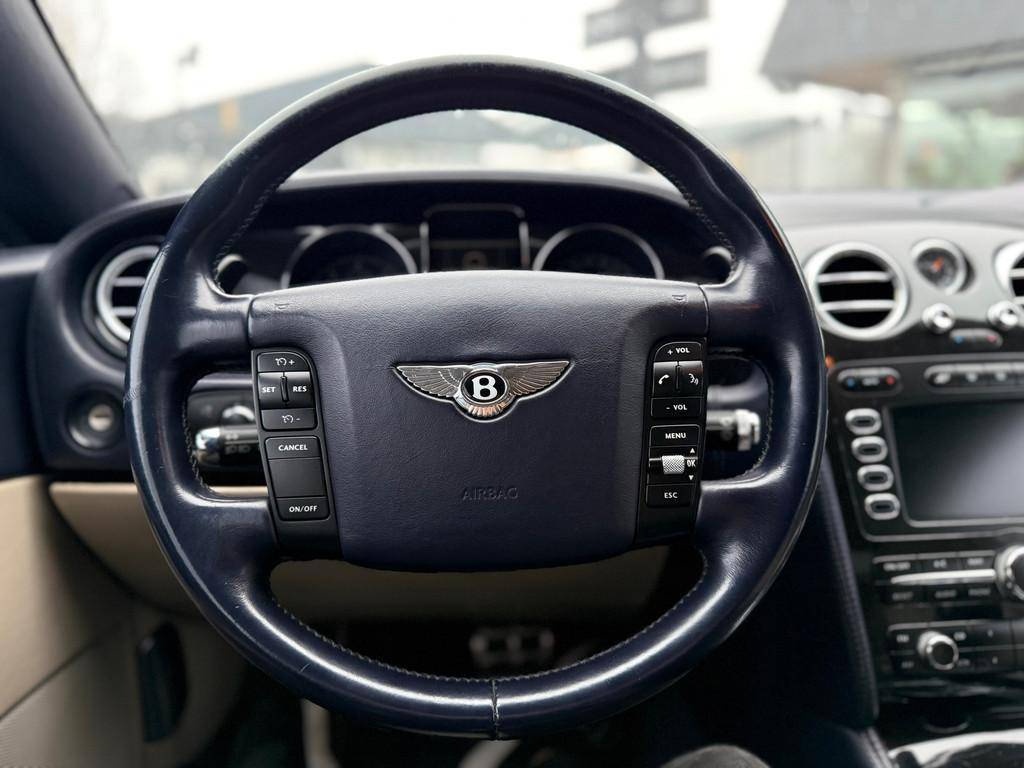 Bentley Continental GT 6.0 W12 YOUNGTIMER z roku 2004 - 14