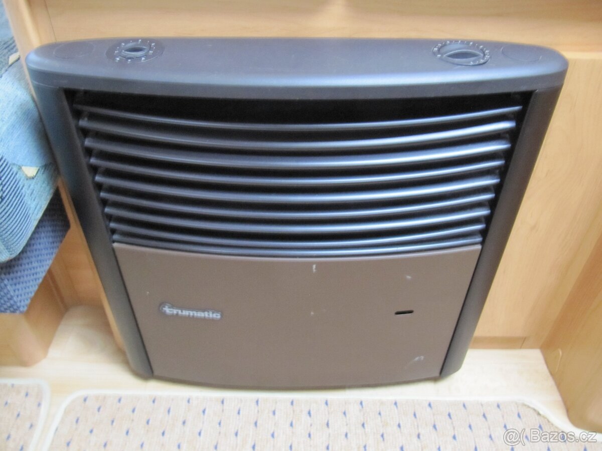 Prpdám karavan Hobby 495 UF,r.v.2002 + předstan + nosič kol. - 14