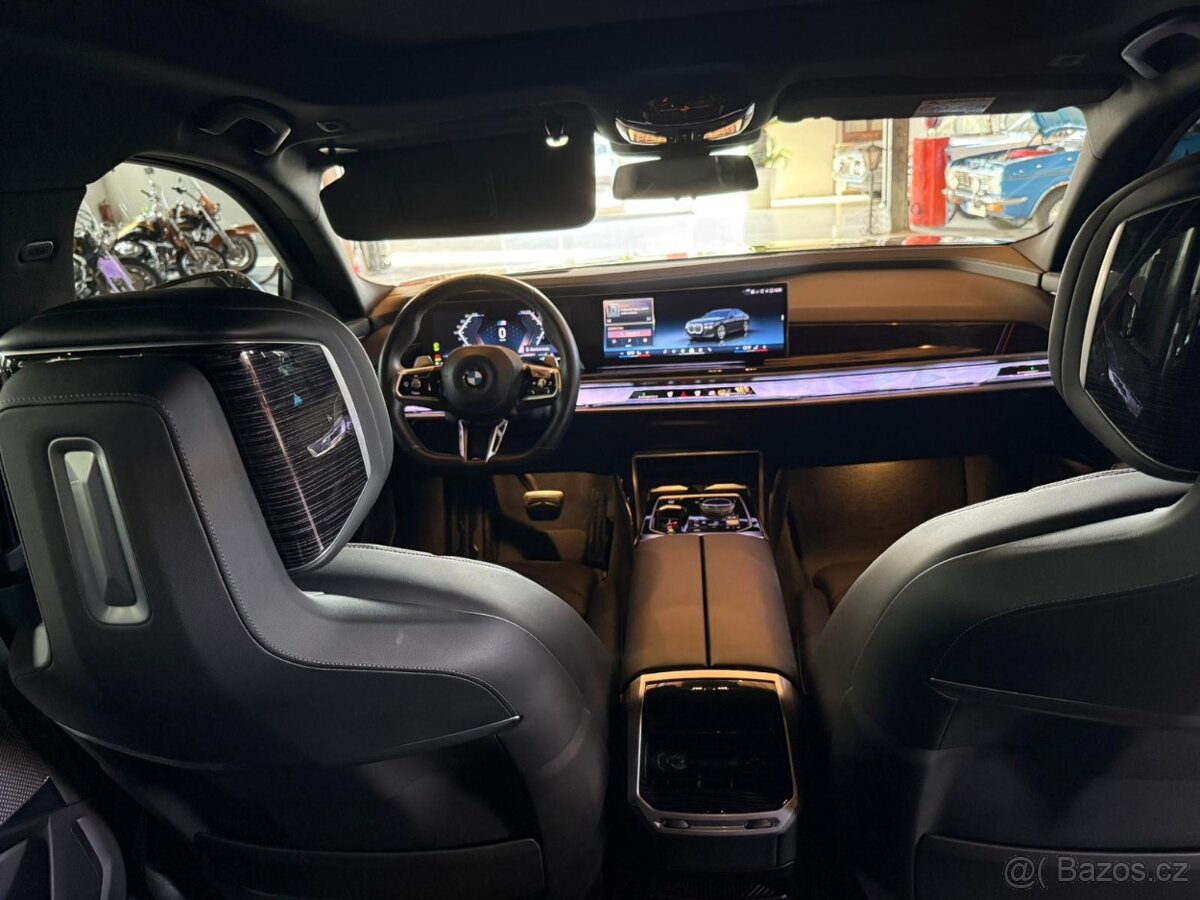 BMW 740D XDRIVEMpaketB&W - 14