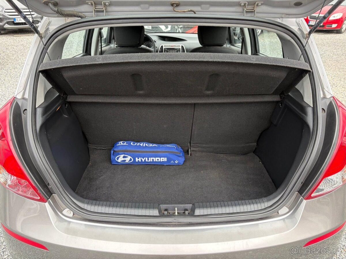 HYUNDAI i20 1,2i INCLUSIVE PLUS 1.MAJITEL NOVÁ STK - 14