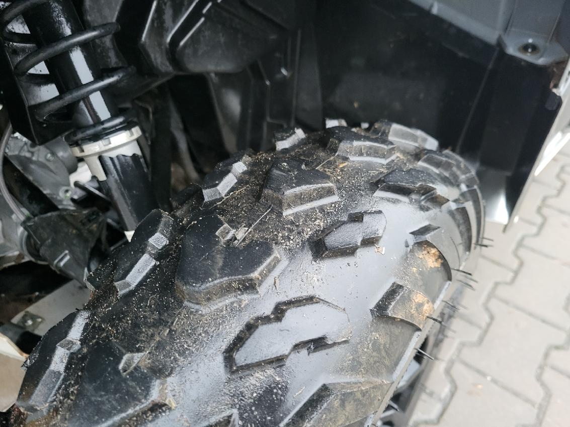 Can-am Outlander MAX 570(650)DPS, r.v.10/2022, naj 1422km - 14