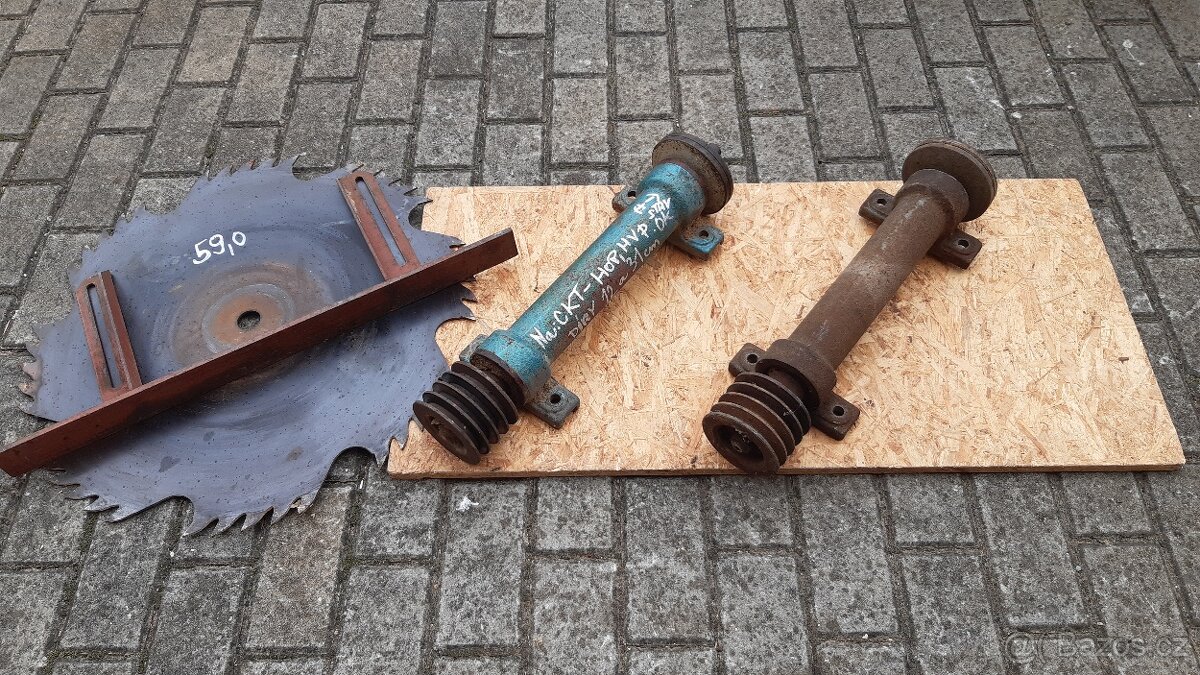 HŘÍDEL, STŮL S LIŠTOU/// též celou Cirkulu HOP, HVP - 14