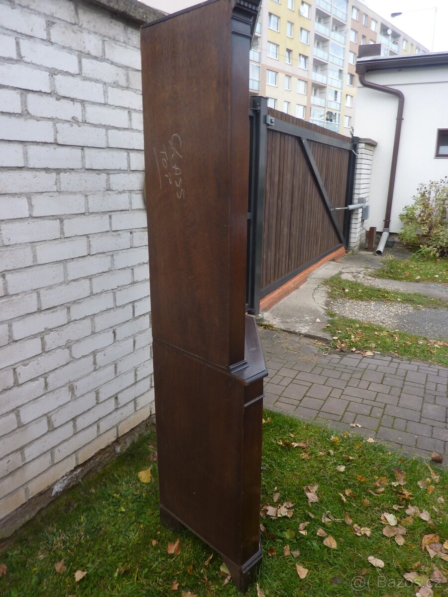 Rohová vitrína 46 x 46 cm - 14