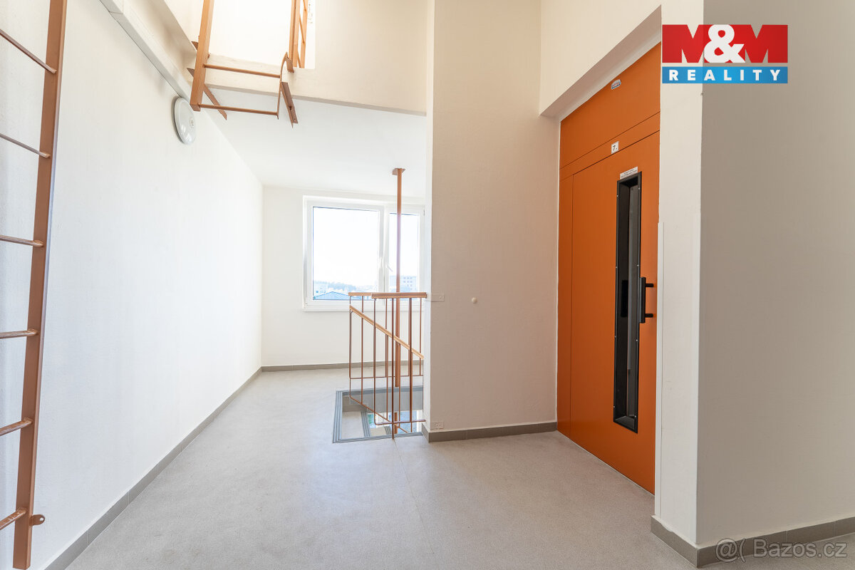 Pronájem bytu 3+kk v Mladé Boleslavi, ul. 17. listopadu - 14