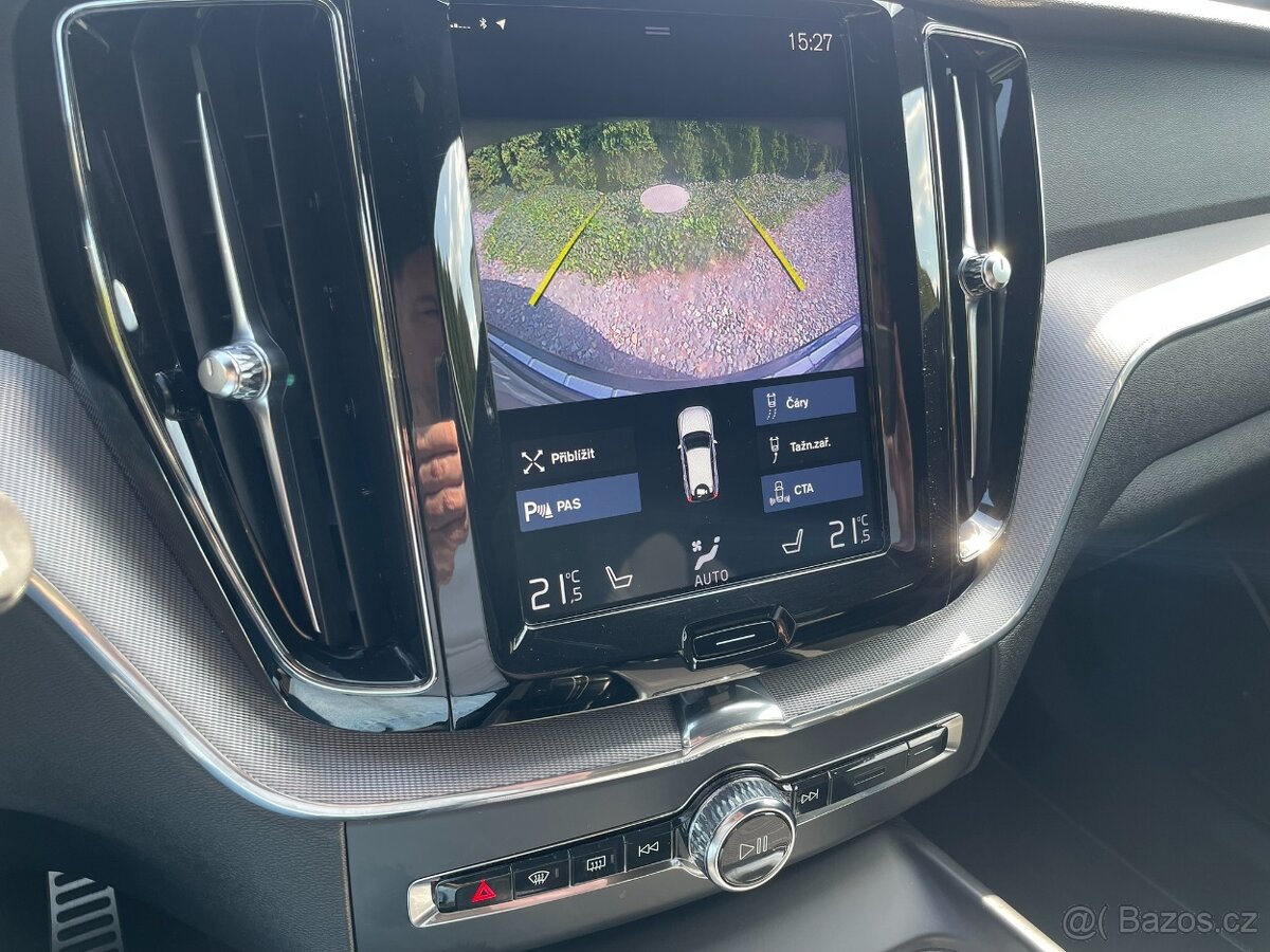 Volvo XC60 B5 173kW AWD R-Design - 14