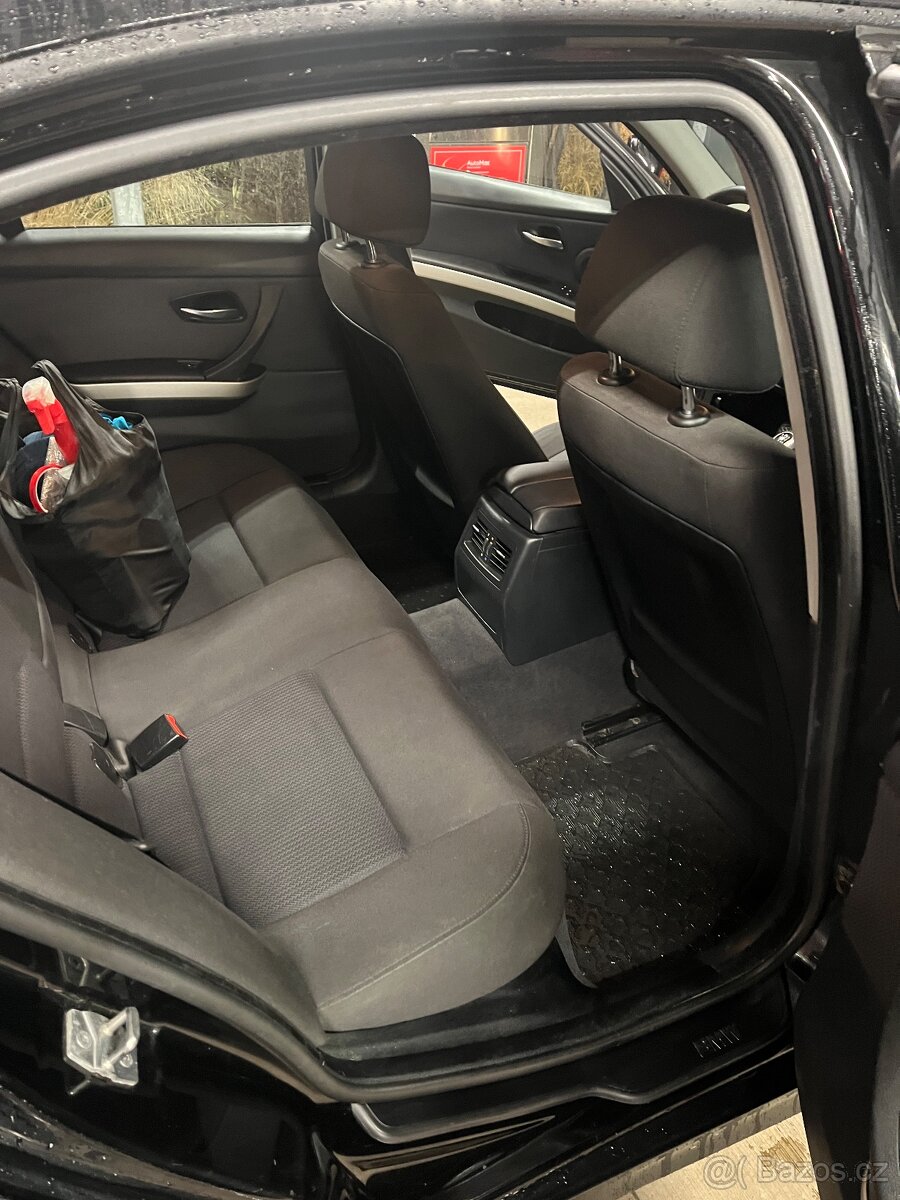 BMW e90 320d facelift - 14