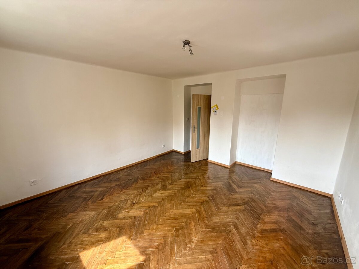 Činžovní dům po kompletní rekonstrukci - 14