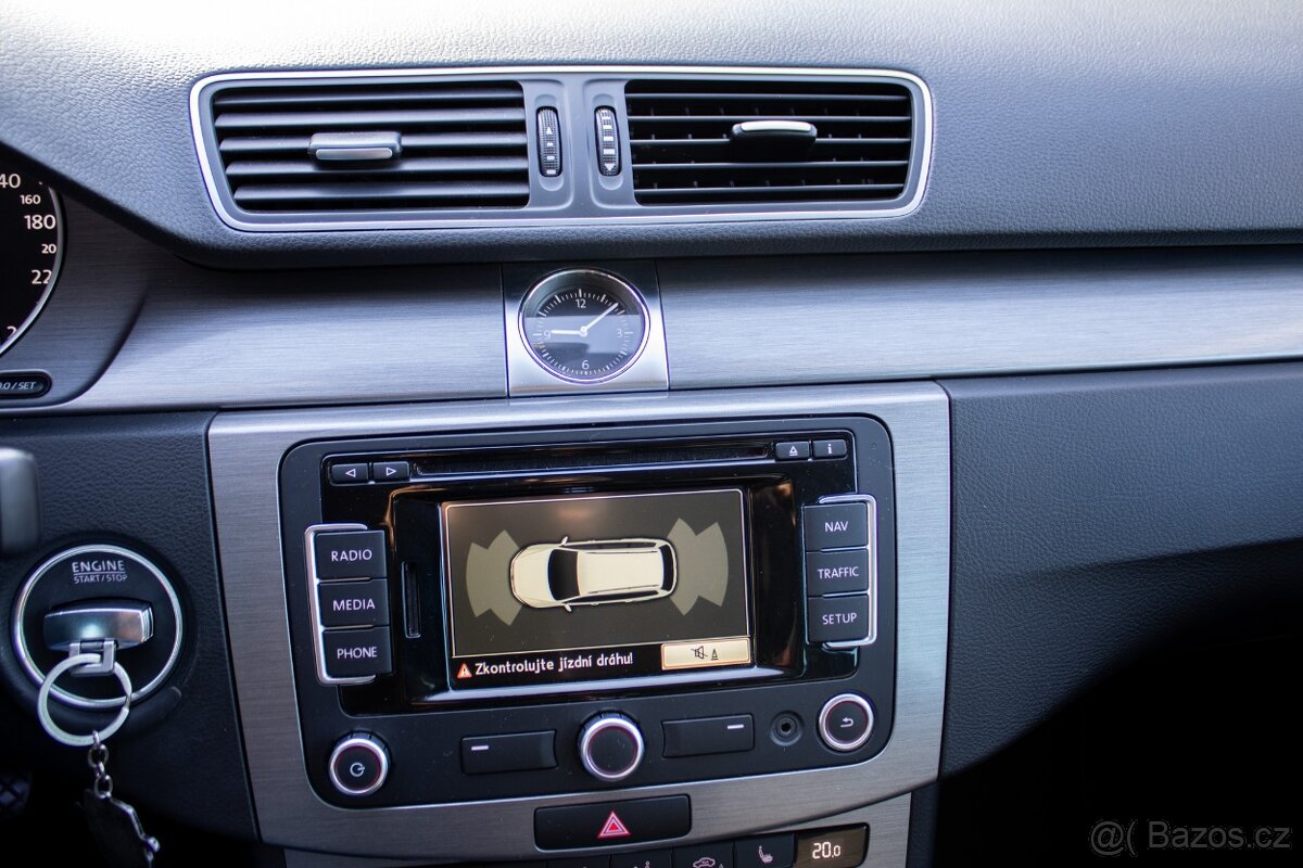 Volkswagen Passat 2012 - 14